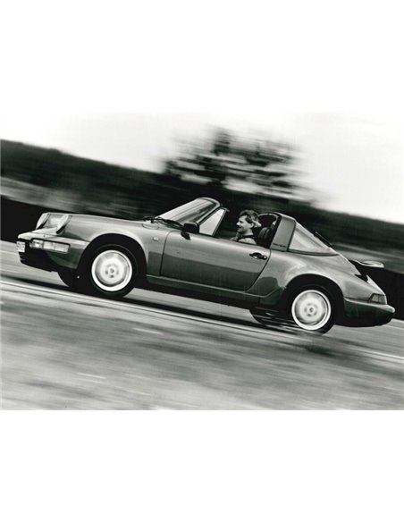 1990 PORSCHE 911 CARRERA 2 | 4 TARGA PRESS PHOTO