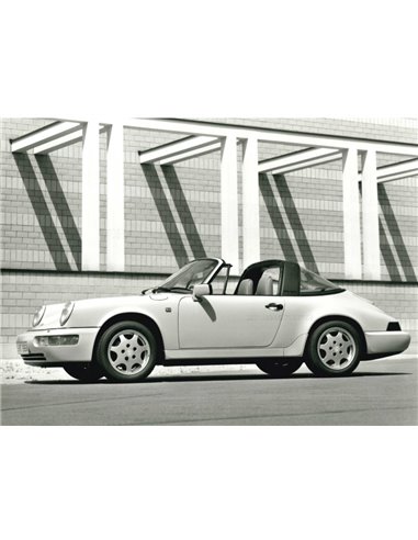 1991 PORSCHE 911 CARRERA 2 | 4 TARGA PRESS PHOTO