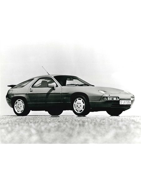 1989 PORSCHE 928 S4 PRESS PHOTO