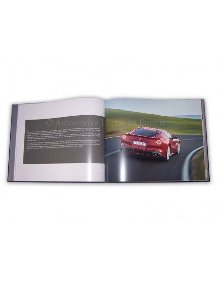 2012 FERRARI F12 BERLINETTA HARDCOVER BROCHURE4272/12